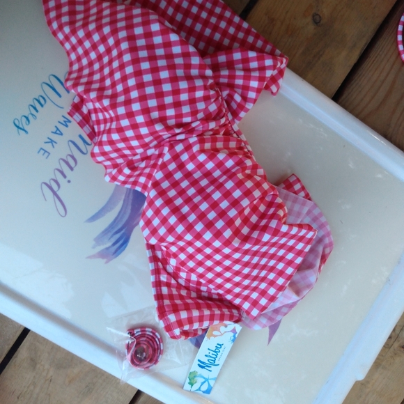 Malibu cute red gingham bikini - Picture 4 of 4
